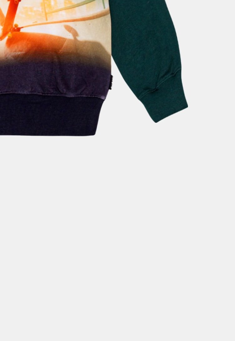Molo Sweater ‘Mattis – Green Night Skate’ (235822) Molo Sweater ‘Mattis – Green Night Skate’ (235822)